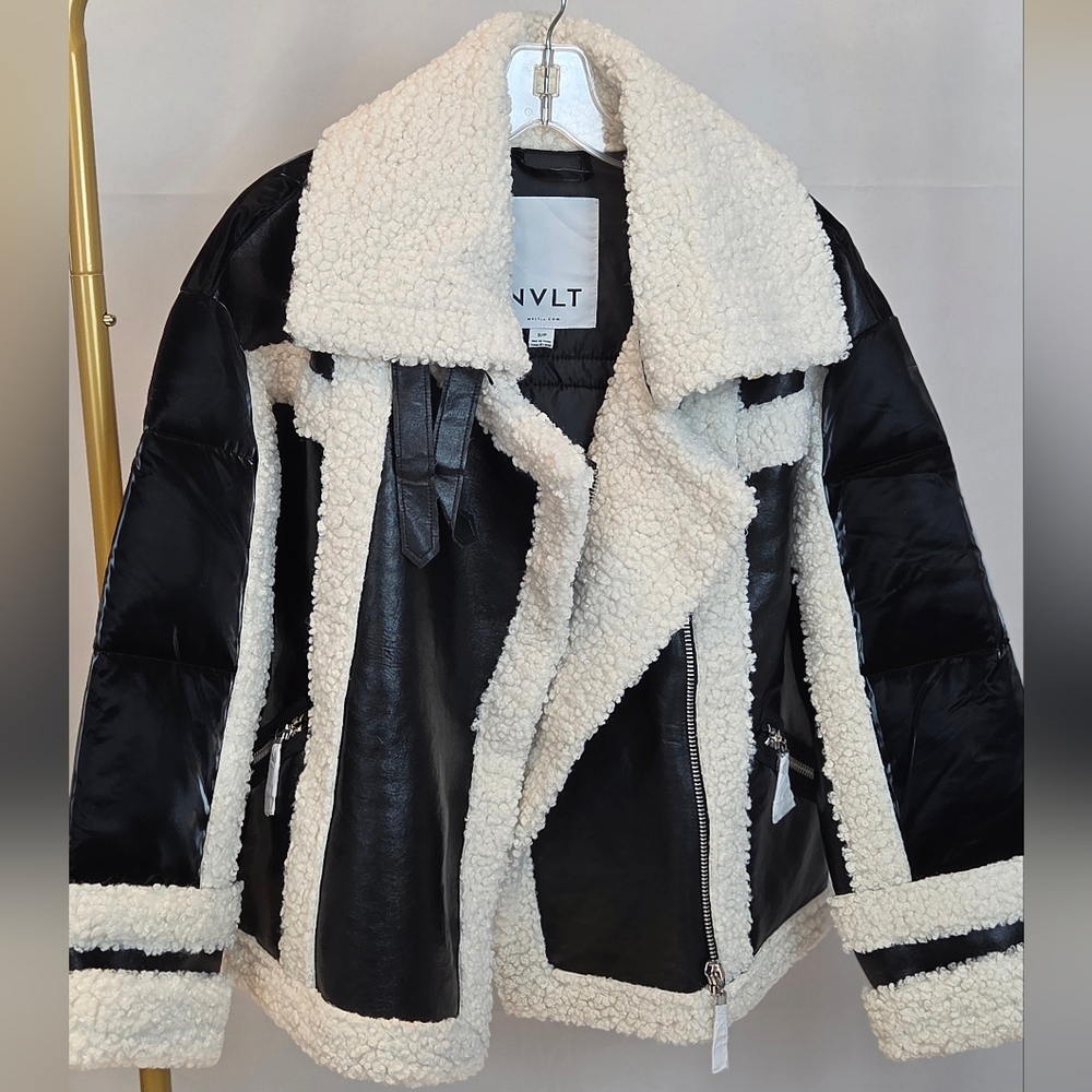 NVLT Women's Black & White Vegan Leather Shearling Fuzzy Coat Jacket Size S/M - Picture 14 of 16